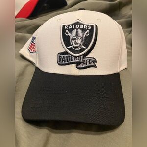 New Era NFL Raiders Two-Tone Snapback Hat White Black M/L